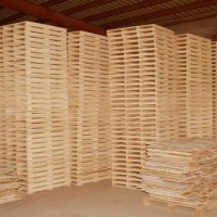 上海普陀木铲板回收厂家大量回收和出售二手木托盘