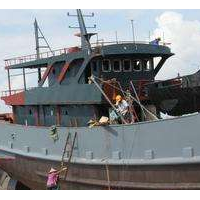 几十吨报废铁船需要拆除回收处理