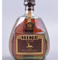 贵阳路易十三洋酒空瓶回收多少钱一支-高价收购各类洋酒瓶