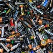 天河回收电源蓄电池再生资源公司高价回收各类废旧电池
