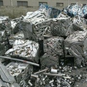 聊城回收废旧不锈钢多少钱一吨-不锈钢回收价格表