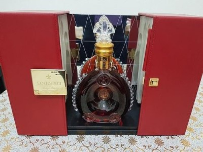 買廢品 其它廢品 菸酒禮品 洋酒 品牌: 路易十三洋酒回收價格值多少