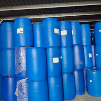 1600多个蓝桶和500多个吨桶处理