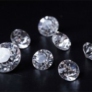 此时嘉善二手钻石回收价格查询 嘉兴钻石回收店在线估价
