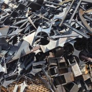 望江县废钢回收多少钱一斤，安庆二手钢材回收厂家诚信经营