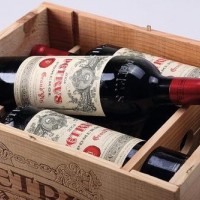 孝感收购柏图斯,,2005年柏图斯红酒回收价格值多少钱每支！