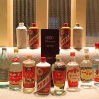 回收香港友好协进会30年茅台酒瓶 回收价格一览值多少钱现在