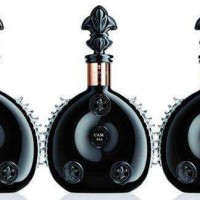科普路易十三黑珍珠洋酒回收价格值多少钱卖多少钱优秀报价