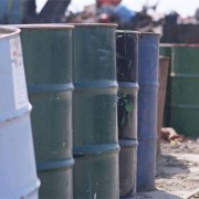 昆山玉山机油收购多少钱一斤，昆山化工废油回收价格