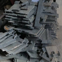 水泥厂一批含镍耐热钢及蓖板、铅板处理