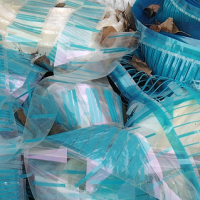 厂里大量塑料废品处理