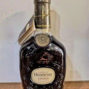 乌鲁木齐达坂城路易十三黑珍珠系列酒瓶回收(价格很不错)