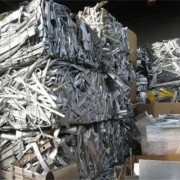 武汉硚口铝型材回收价格一览表，武汉回收废铝厂家