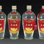 三亚地区玻璃瓶五粮液回收-三亚高价回收五粮液公司