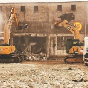上海金山化工厂拆除回收厂家 上海厂房拆除费用多少