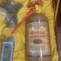 沈阳回收三十年的茅台酒瓶空瓶现在价格一览一览表