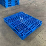 张家港二手塑料托盘回收价格-专业回收塑料托盘厂家