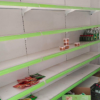 一批超市果蔬购物货架及冰柜处理