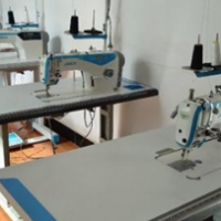 大量各种服装厂缝纫机设备处理