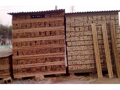 大量二手竹材木材处理