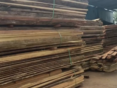 工厂二百吨木板材处理