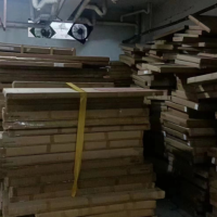 30多吨废旧木板处理