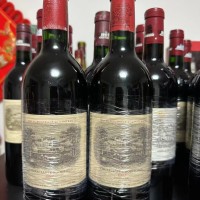 北京市回收帕图斯红酒-北京市回收帕图斯红酒多少钱一瓶