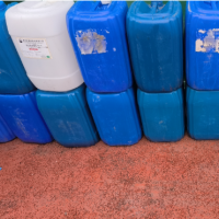 每个月500个左右25公斤塑料桶蓝桶白桶处理