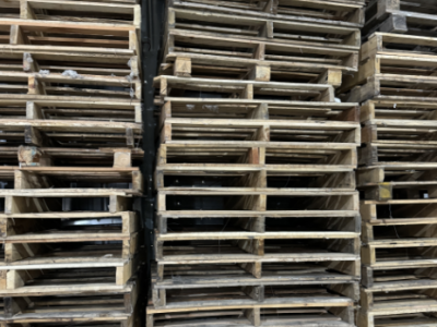 厂里每个月300多个木托盘处理